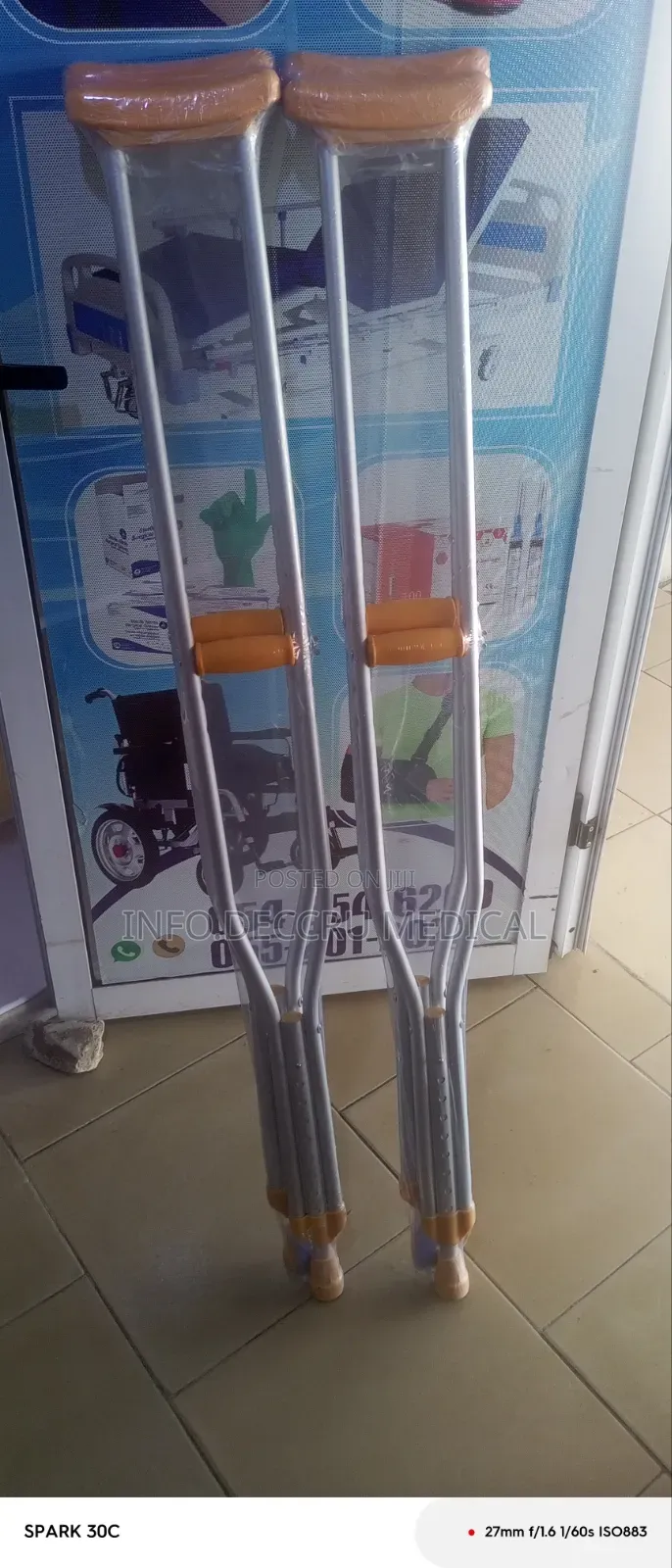 Armpit Crutches