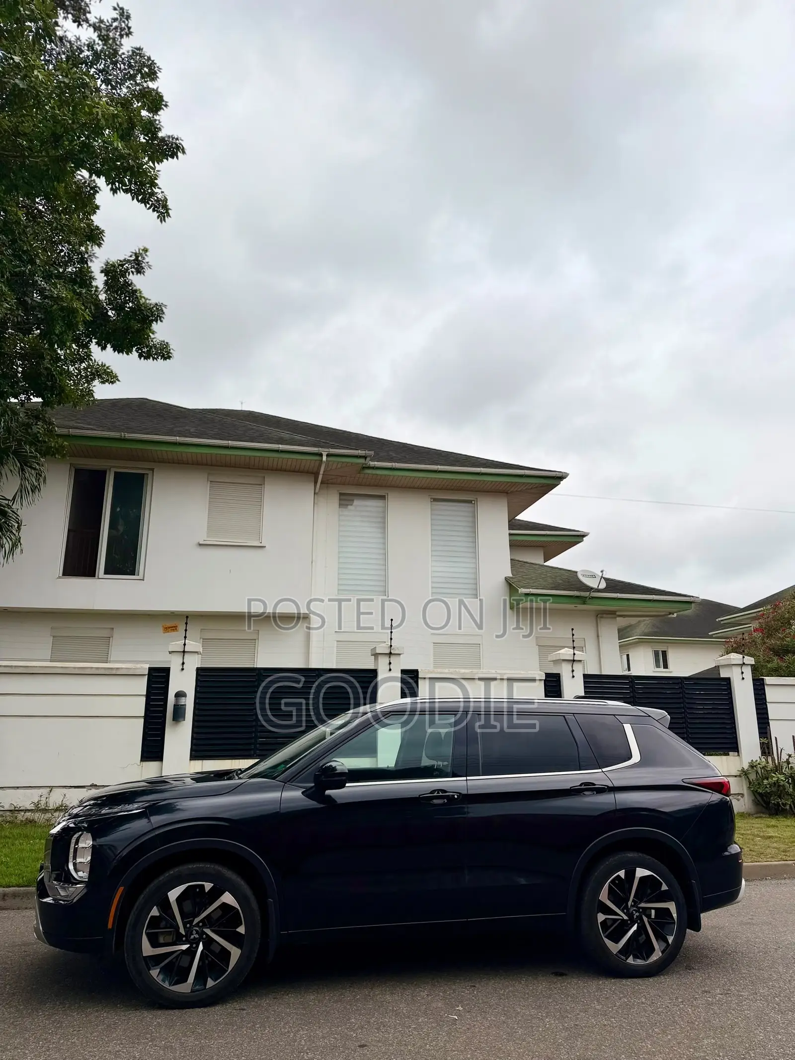 Mitsubishi Outlander SEL 2024 Black