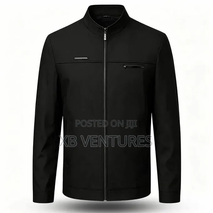 Windproof Zip Up
Outerwear Lightweight Black Coat