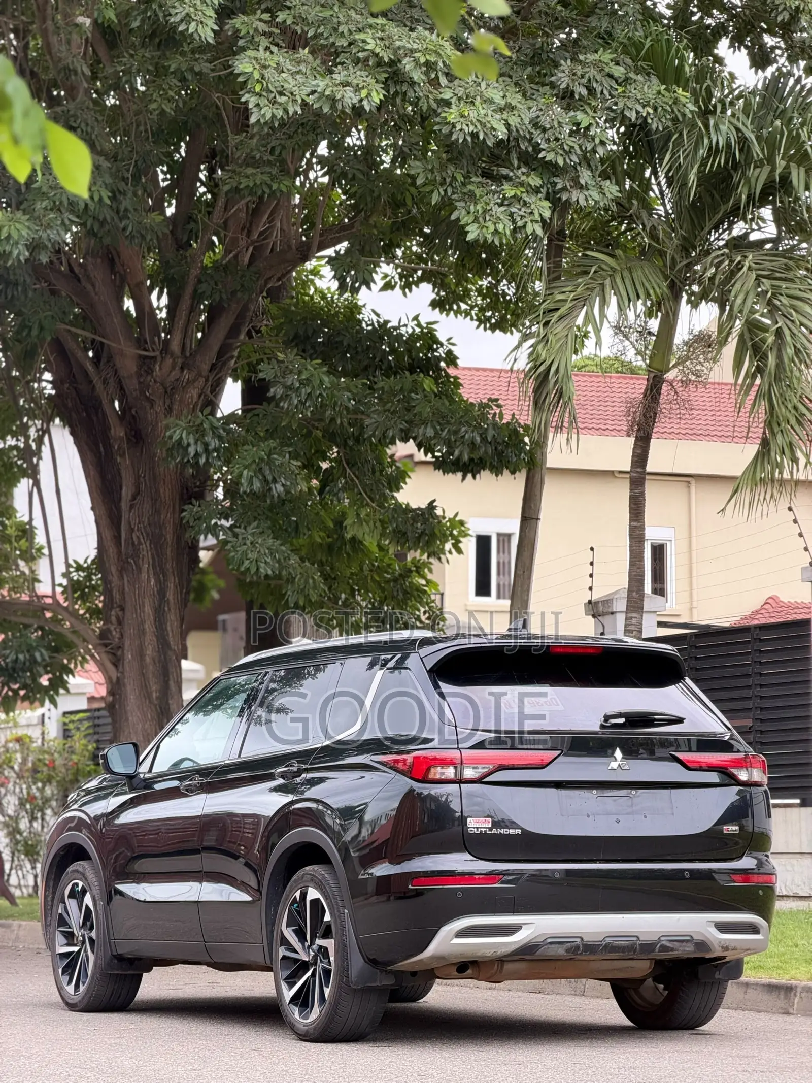 Mitsubishi Outlander SEL 2024 Black