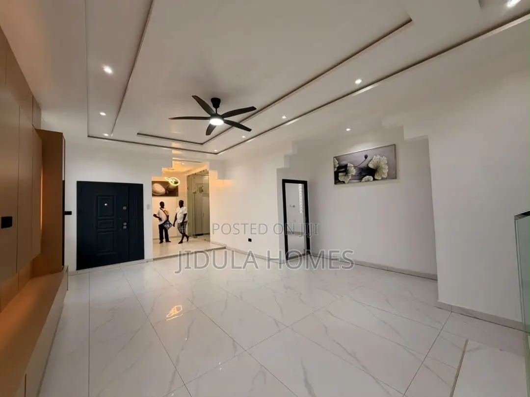 4bdrm House in Lakeside Estate for rent