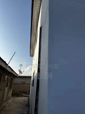 2bdrm Apartment in Osu Ako-Adjei for rent