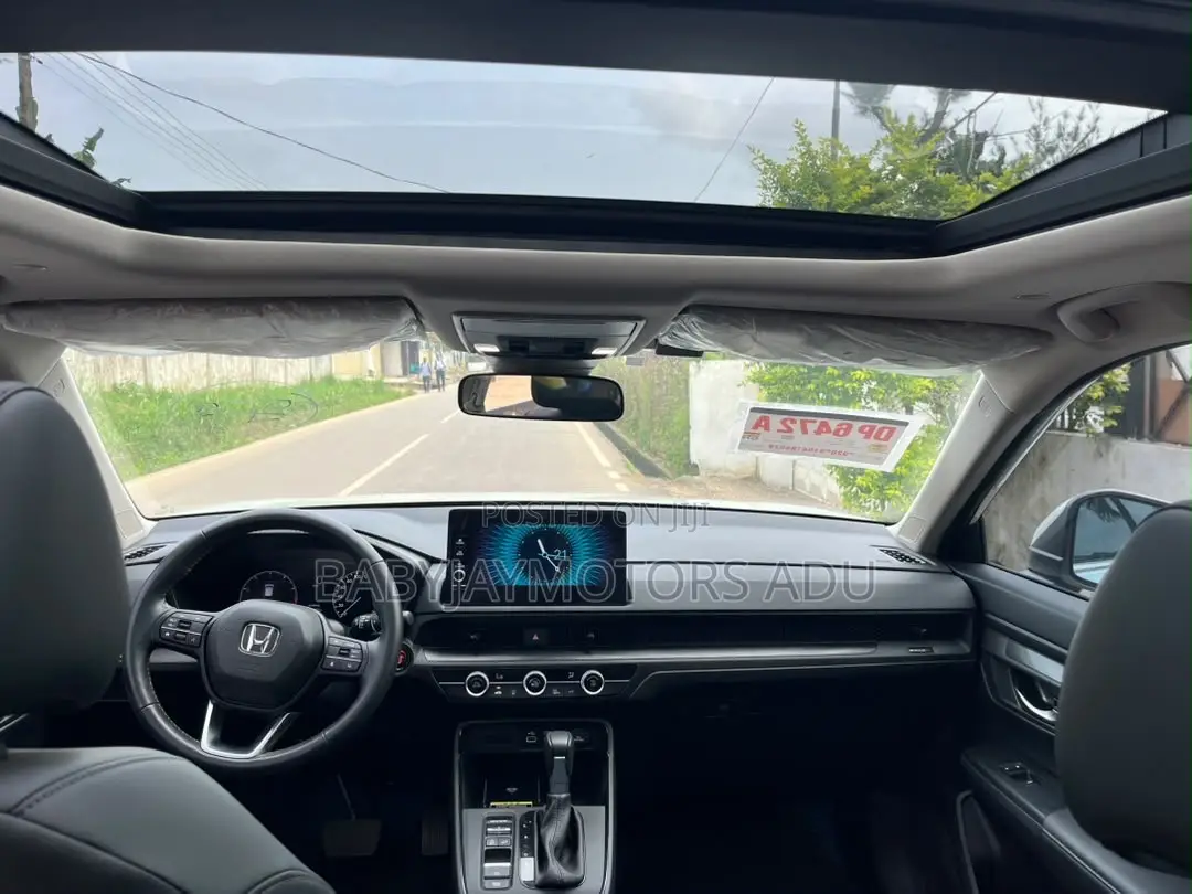 Honda CR-V 2025 White