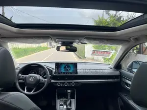 Honda CR-V 2025 White