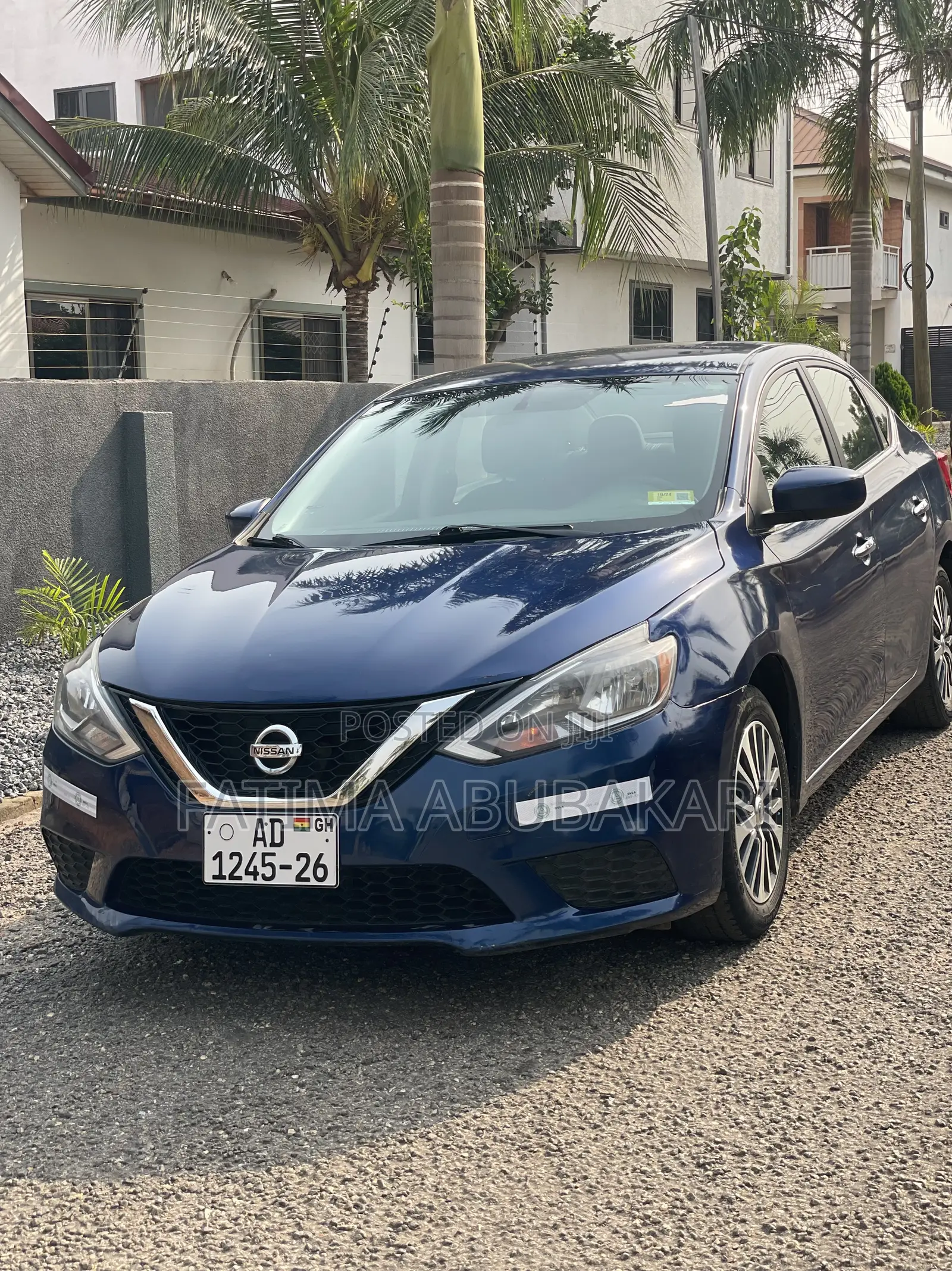 Blue Nissan Sentra 2017