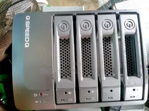 G-Tech G-Speed Q Versatile Multi-Interface 4-Bay RAID Storage. Empty