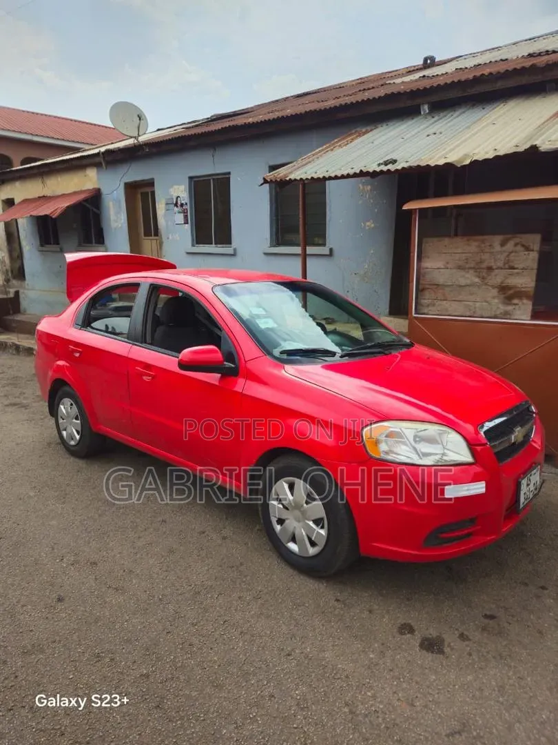 Chevrolet Aveo 2012 Red