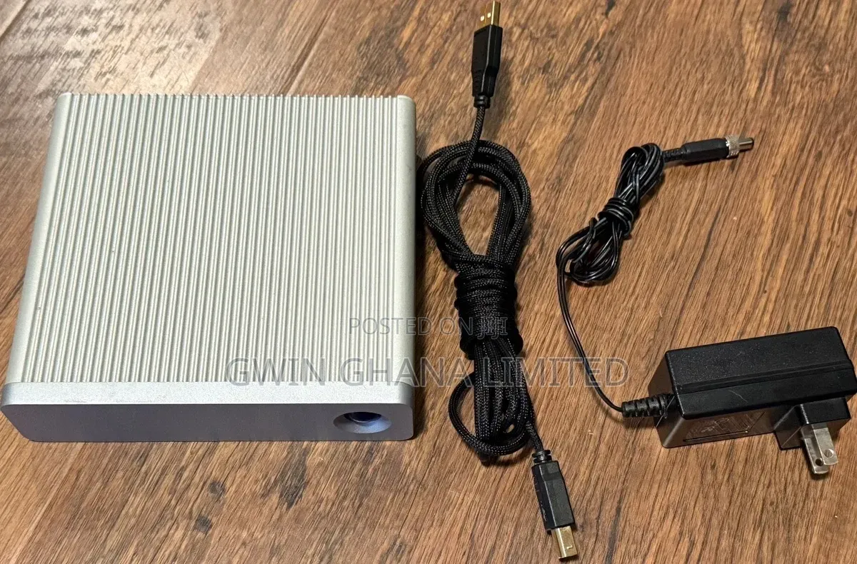 2 TB LaCie Hard Drive D2 Quadra V3 USB-3.0 External hardrive.used