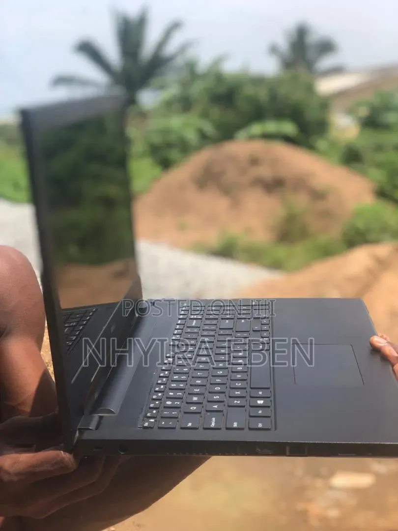 Laptop Dell Inspiron 3542 8GB Intel Core i3 HDD 250GB