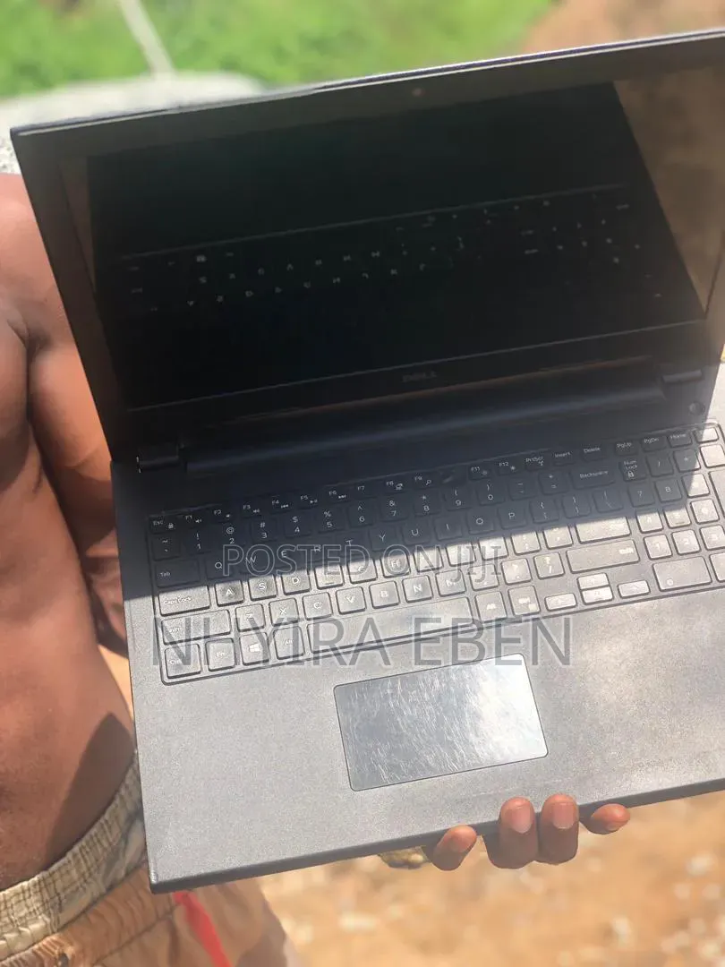 Laptop Dell Inspiron 3542 8GB Intel Core i3 HDD 250GB
