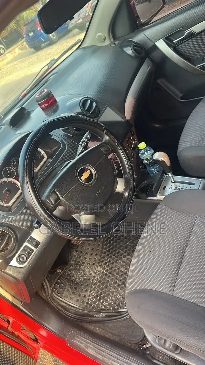 Chevrolet Aveo 2012 Red