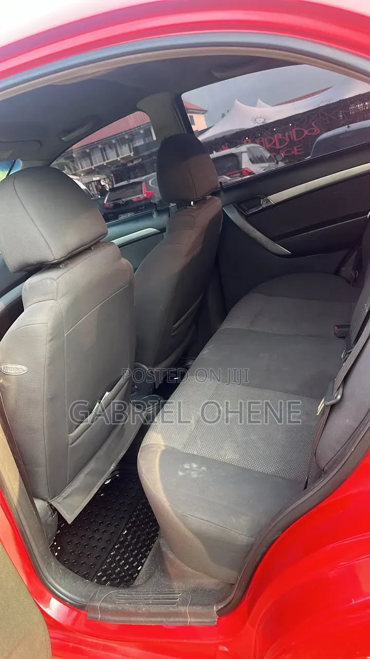 Chevrolet Aveo 2012 Red