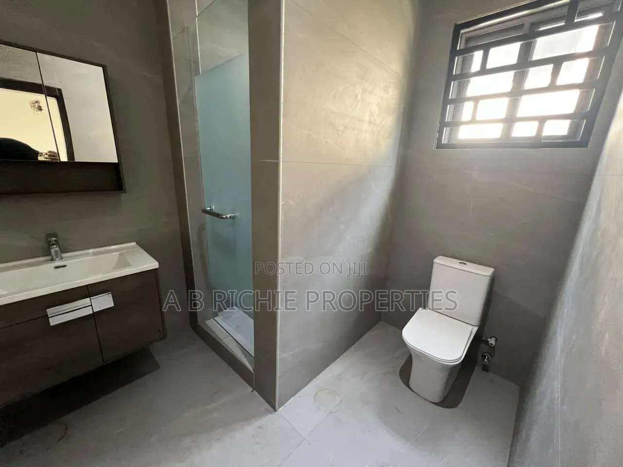4bdrm House in Ab Richie Properties, Tseaddo for rent
