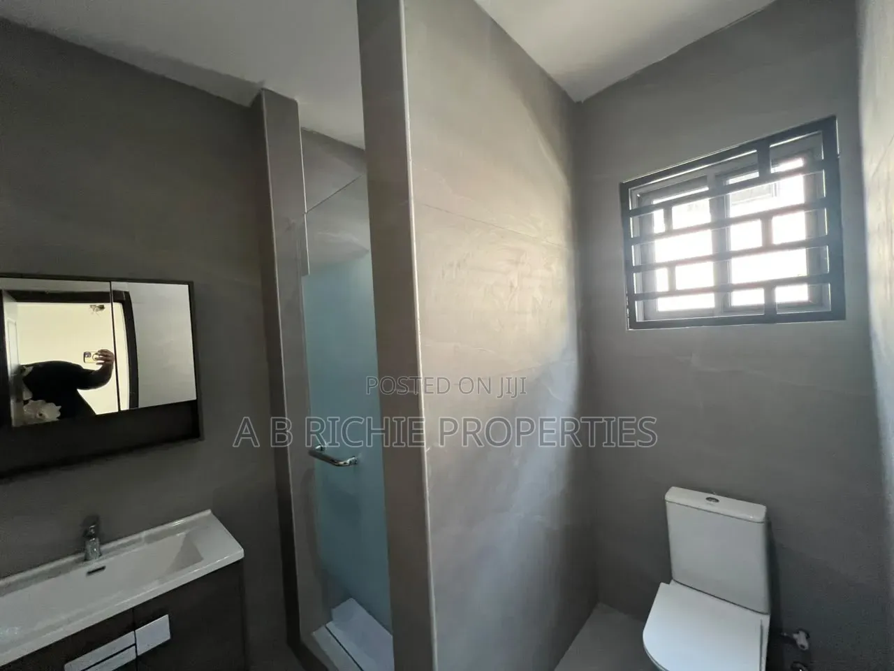 4bdrm House in Ab Richie Properties, Tseaddo for rent