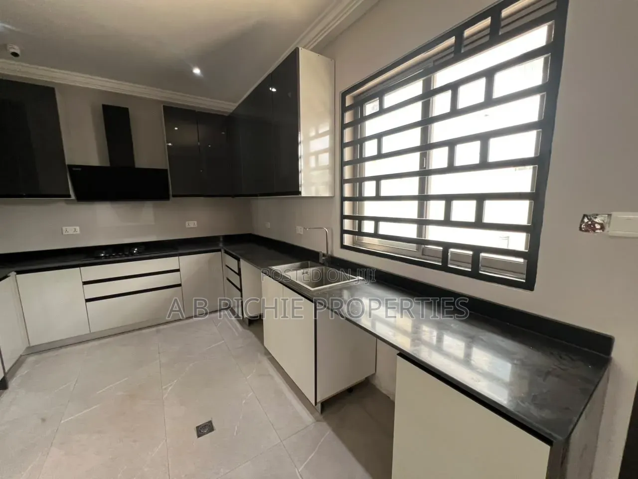 4bdrm House in Ab Richie Properties, Tseaddo for rent