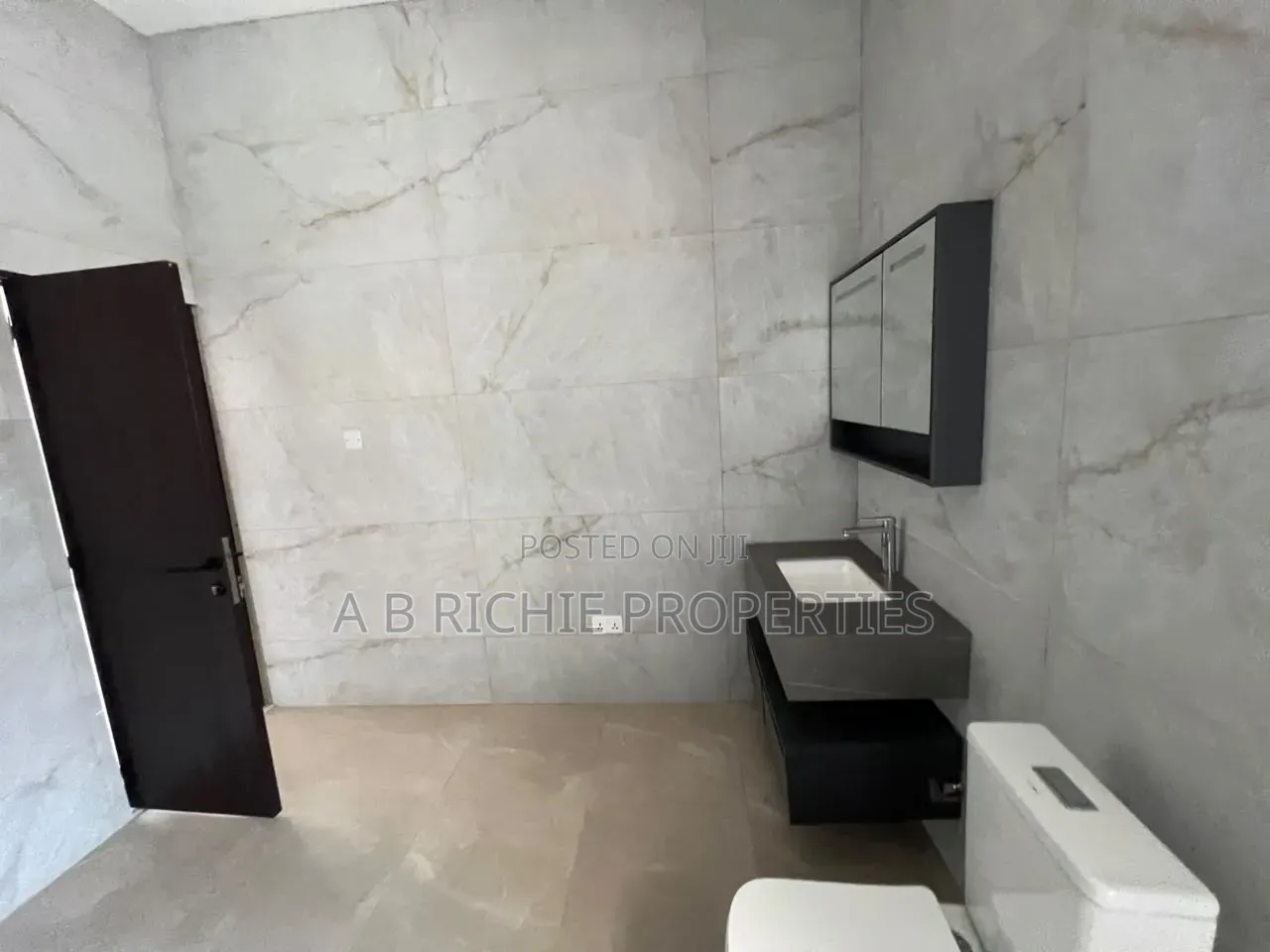 4bdrm House in Ab Richie Properties, Tseaddo for rent