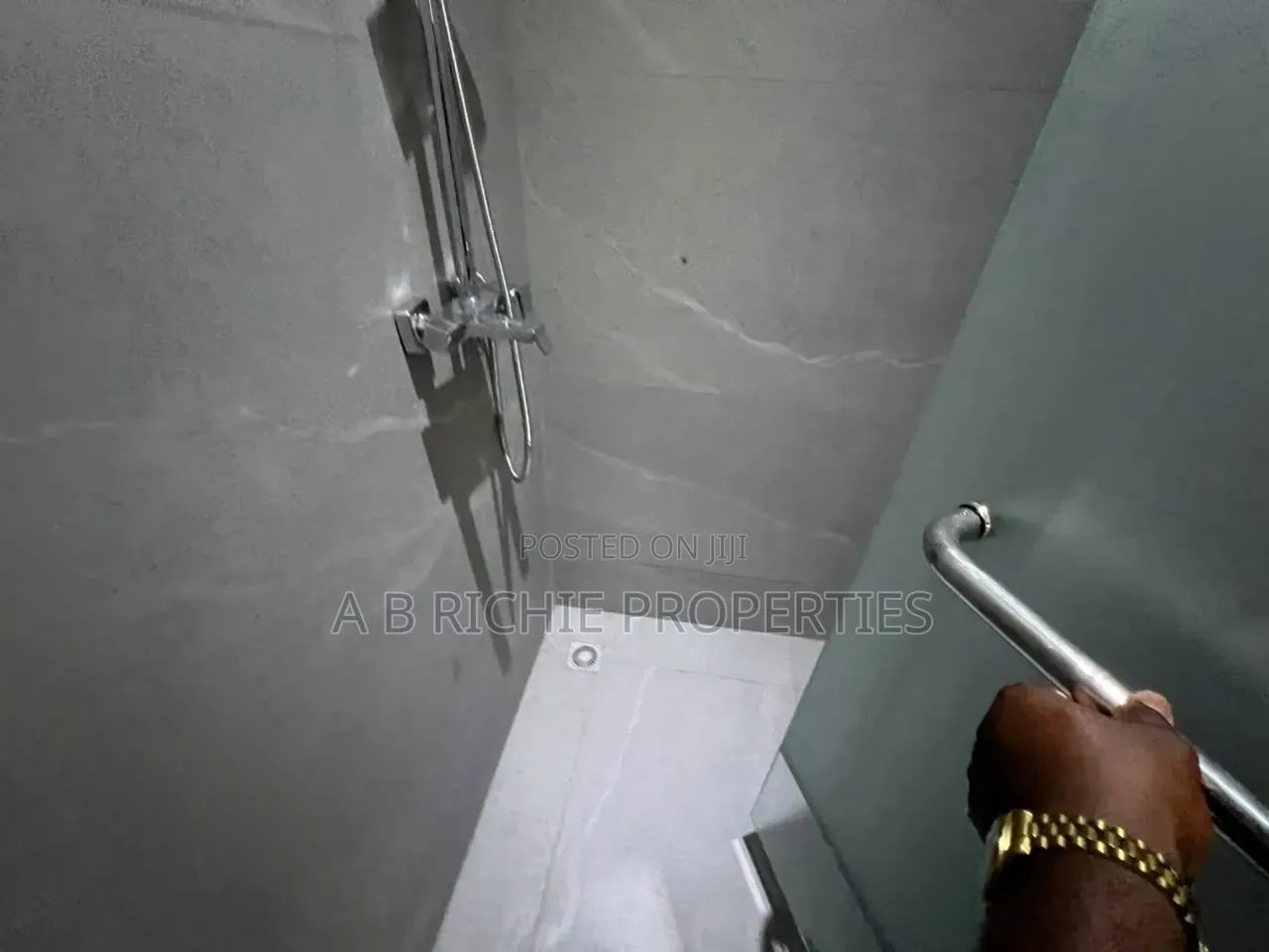 4bdrm House in Ab Richie Properties, Tseaddo for rent