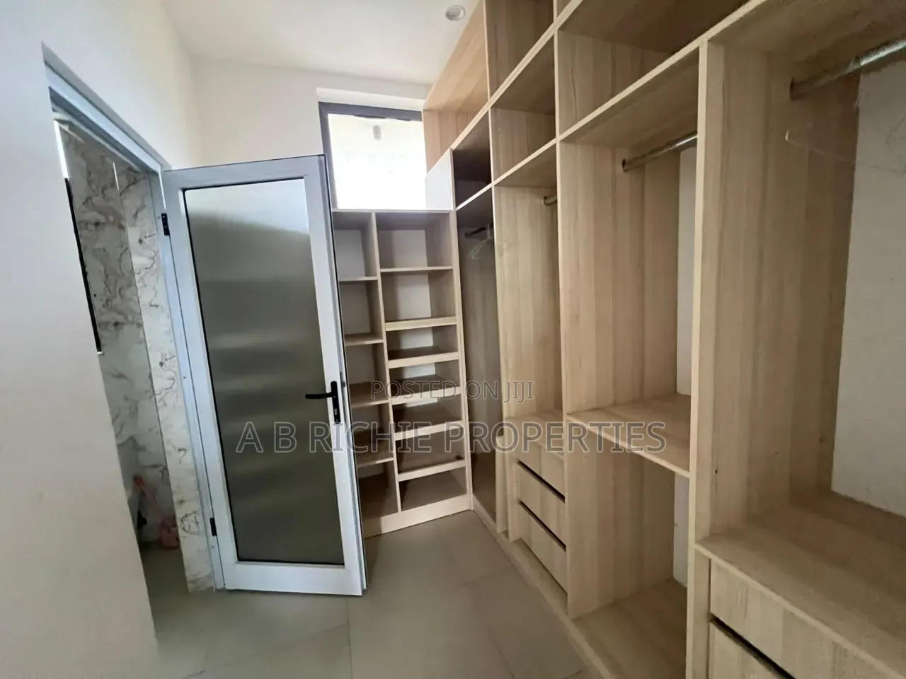 4bdrm House in Ab Richie Properties, Tseaddo for rent
