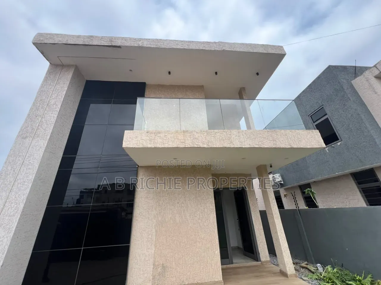 4bdrm House in Ab Richie Properties, Tseaddo for rent
