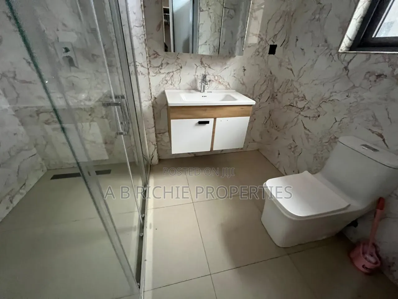 4bdrm House in Ab Richie Properties, Tseaddo for rent