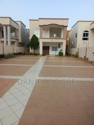 7bdrm House in Etordan, Boundary Road Area for rent