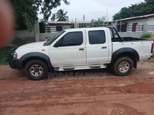 Nissan Hardbody 2000i 2006 White