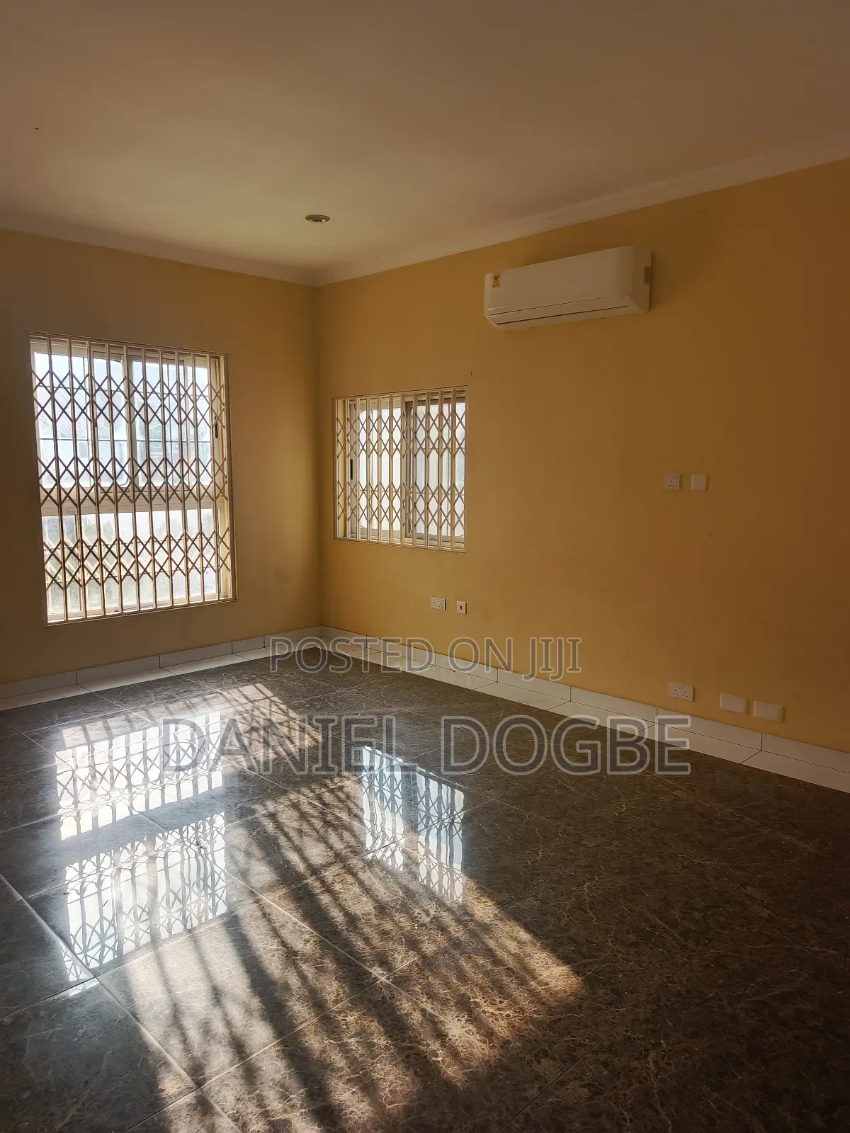 7bdrm House in Etordan, Boundary Road Area for rent
