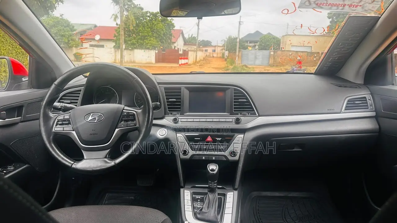 Hyundai Elantra SEL 2018 Red