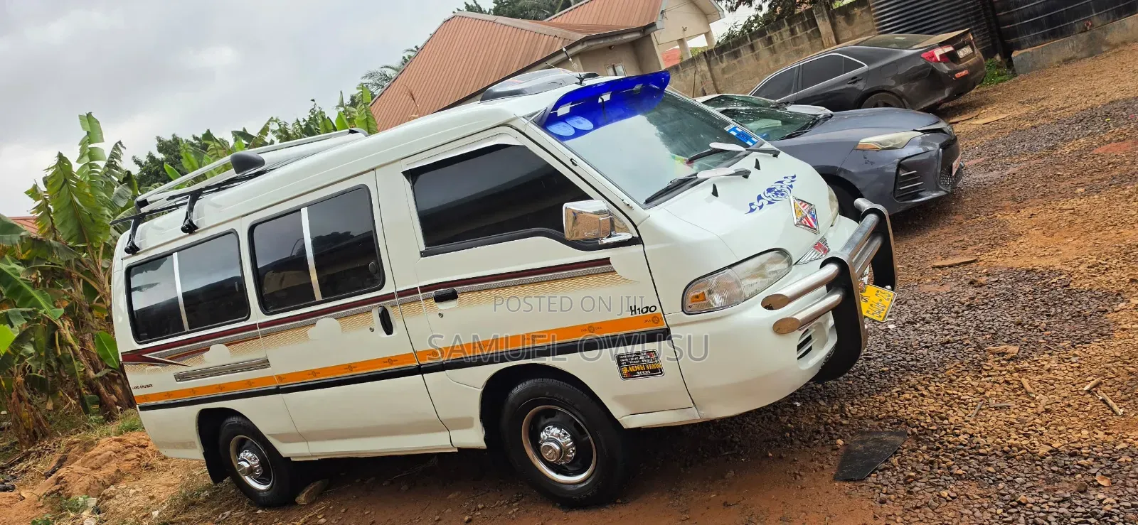Hyundai H-100 2004 White