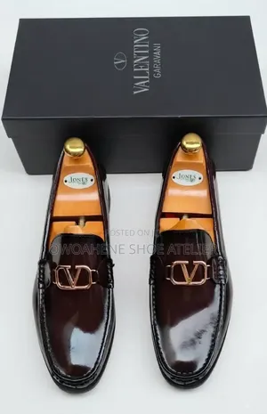 Valentino Garavani VLogo Signature Loafer