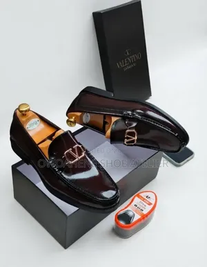 Valentino Garavani VLogo Signature Loafer