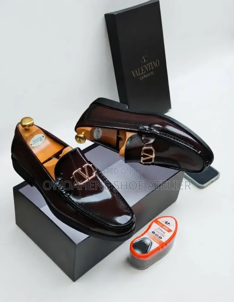 Valentino Garavani VLogo Signature Loafer