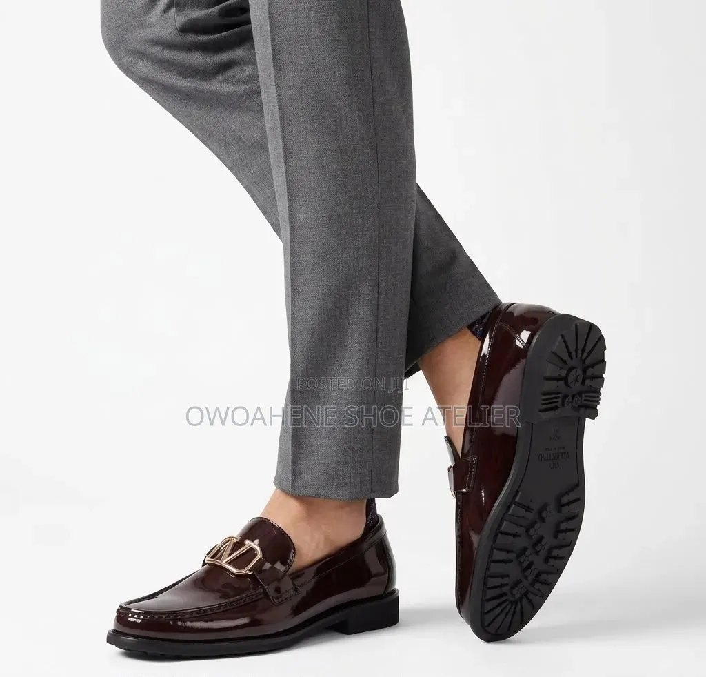 Valentino Garavani VLogo Signature Loafer