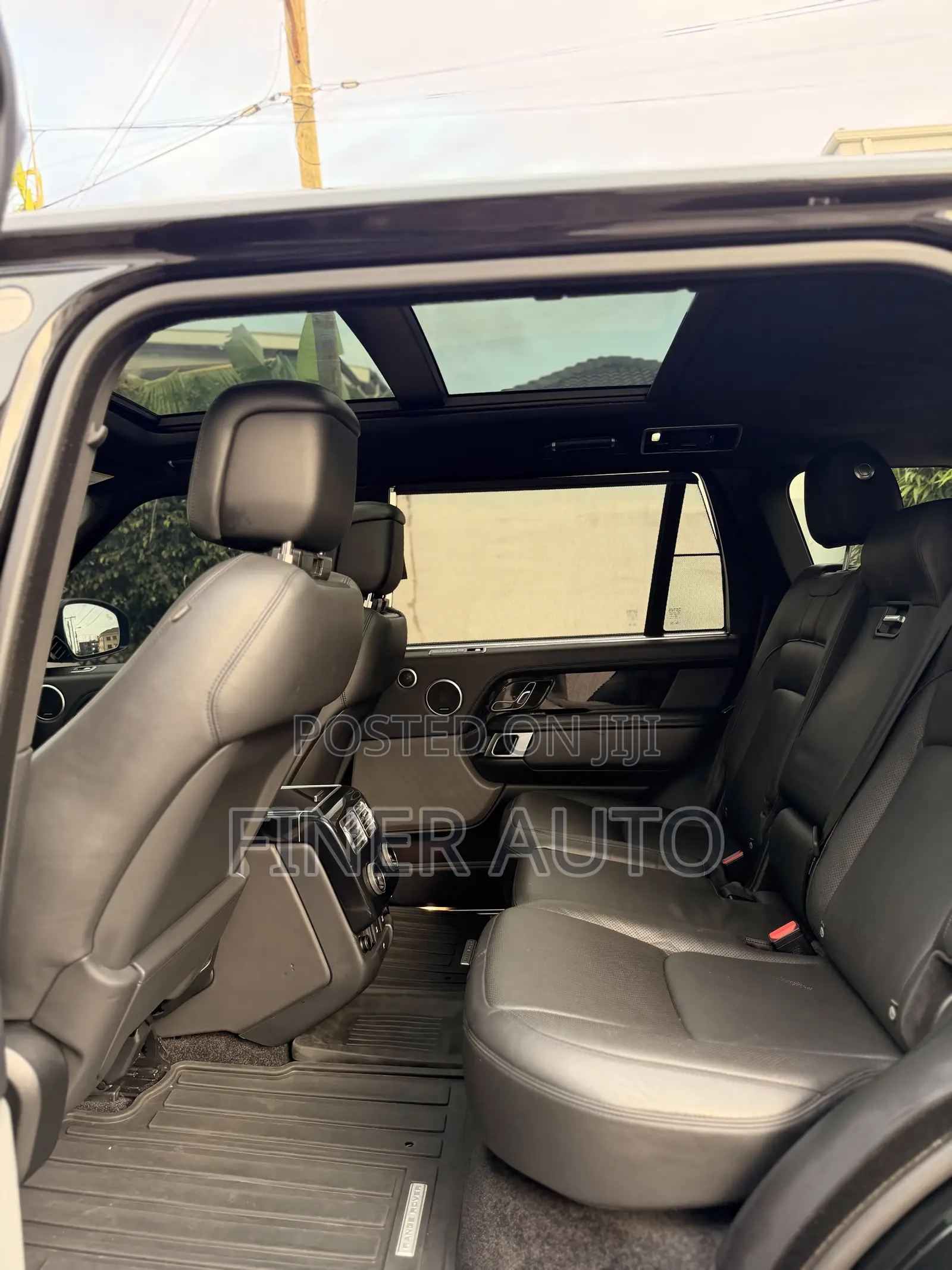 Land Rover Range Rover Vogue 2019 Black