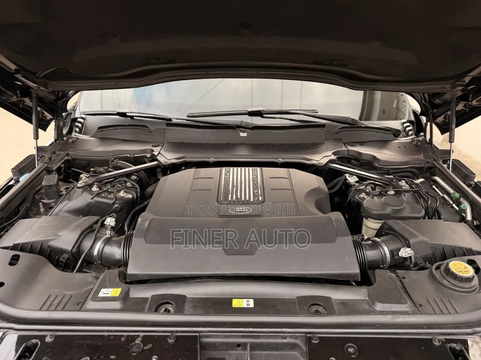 Land Rover Range Rover Vogue 2019 Black