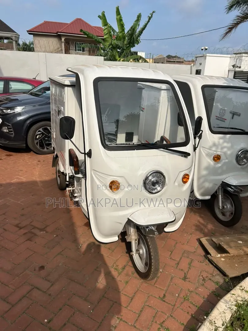 New Motorcycle 2026 White
