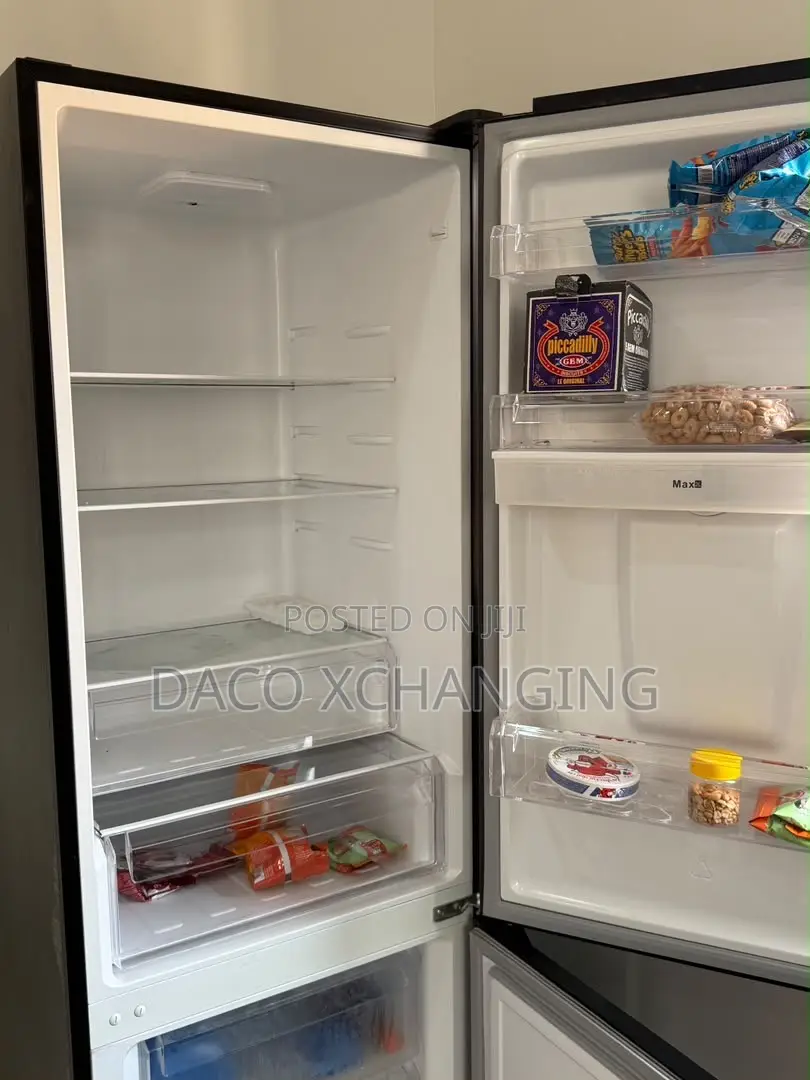 Akai Double-Door Refrigerator/Freezer With a Water Dispenser