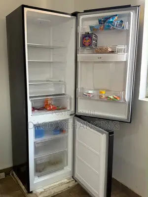 Akai Double-Door Refrigerator/Freezer With a Water Dispenser