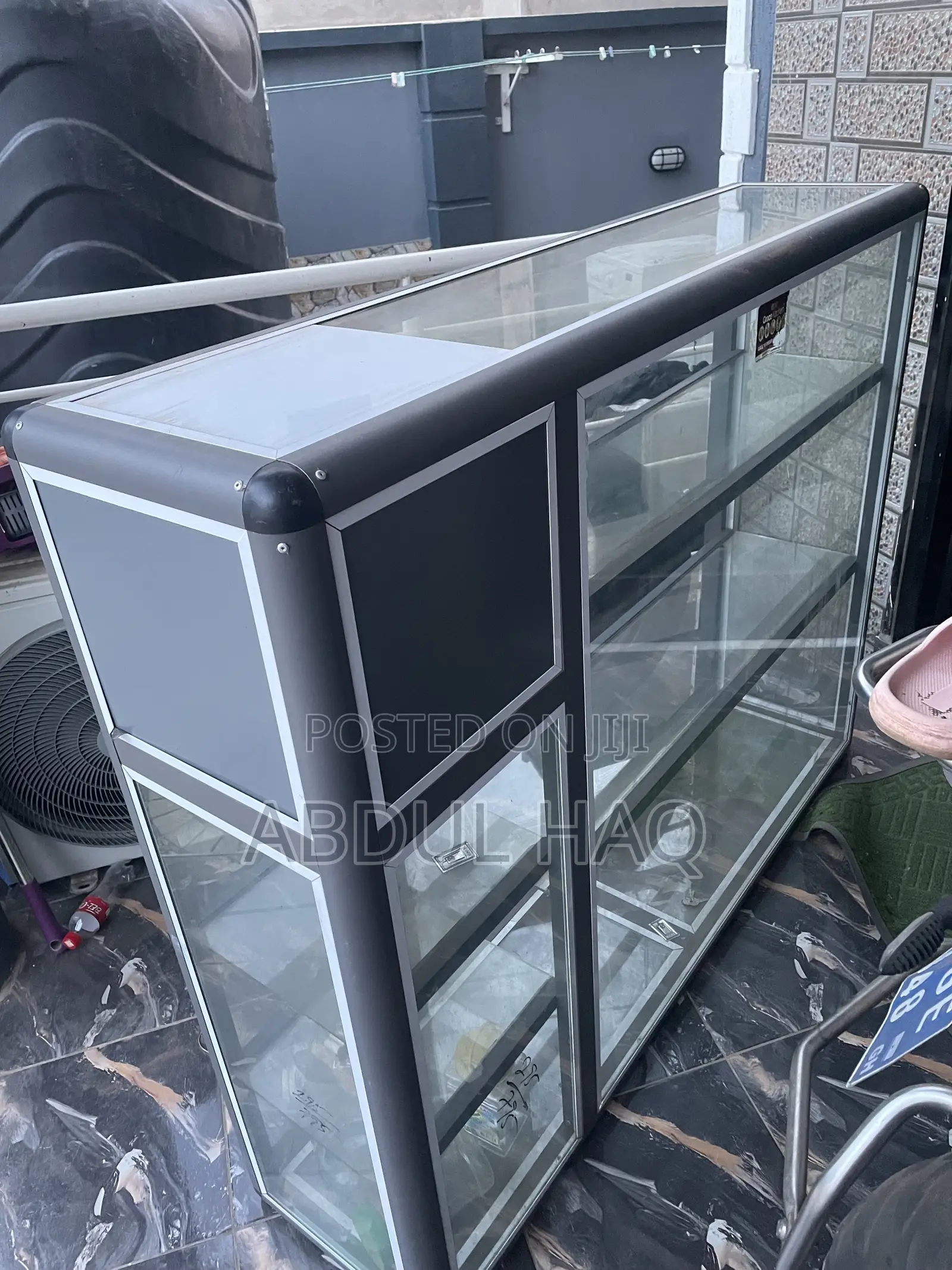 Sale Counter Glass