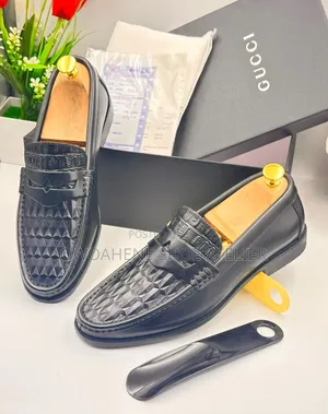 Gucci Men's Leather Classic Penny Loafers