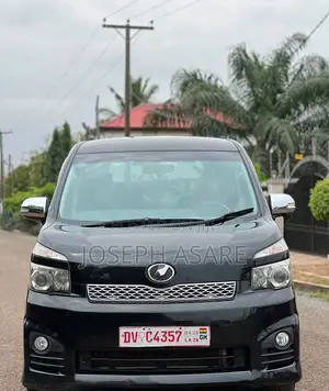 Toyota Voxy 2021 Black