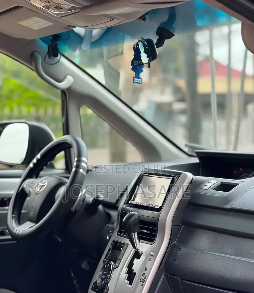 Toyota Voxy 2021 Black