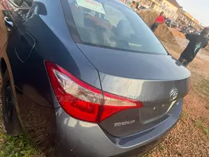 Toyota Corolla LE 4dr Sedan (1.8L 4cyl CVT) 2017 Gray