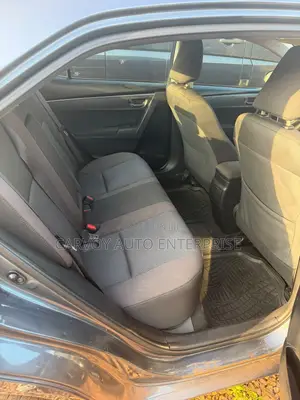Toyota Corolla LE 4dr Sedan (1.8L 4cyl CVT) 2017 Gray