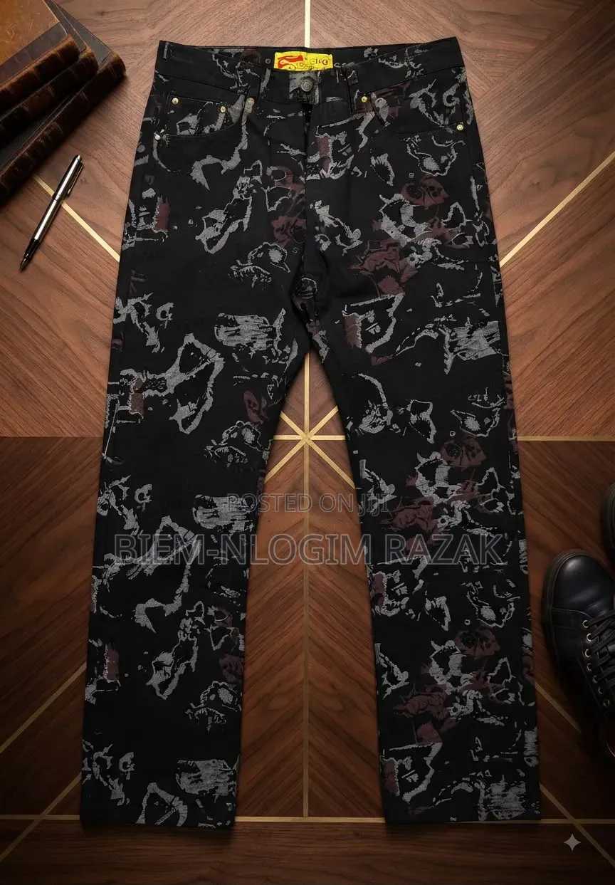 High Quality Versace and Diesel Baggy Jeans Available in Stock