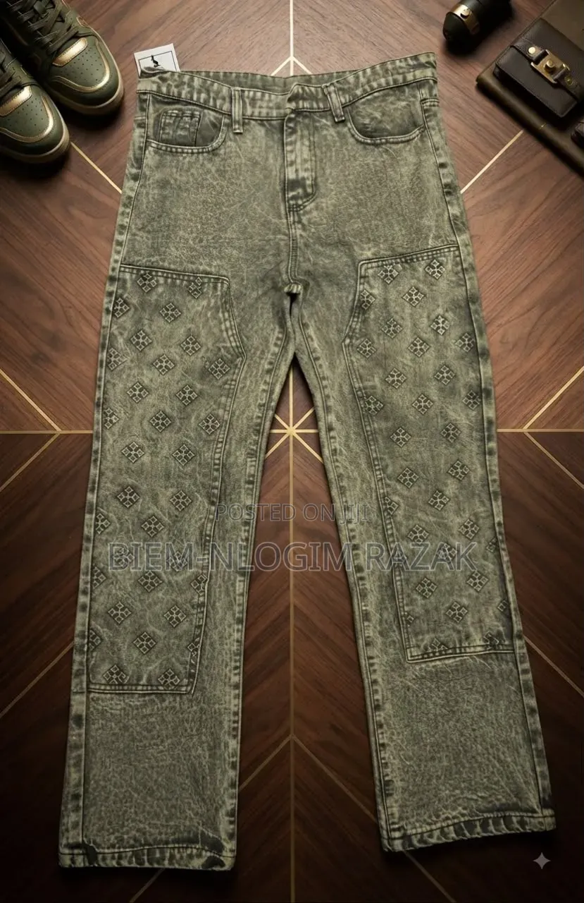 High Quality Versace and Diesel Baggy Jeans Available in Stock