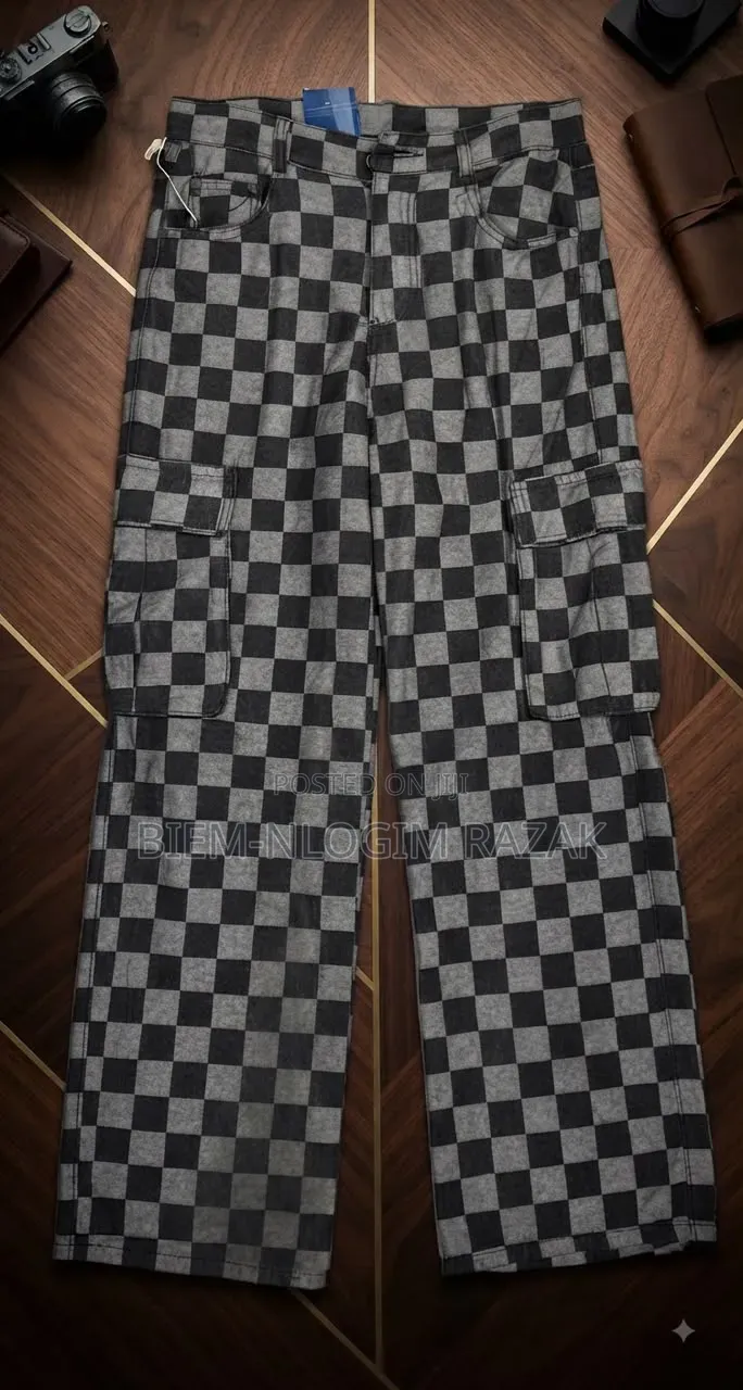 High Quality Versace and Diesel Baggy Jeans Available in Stock