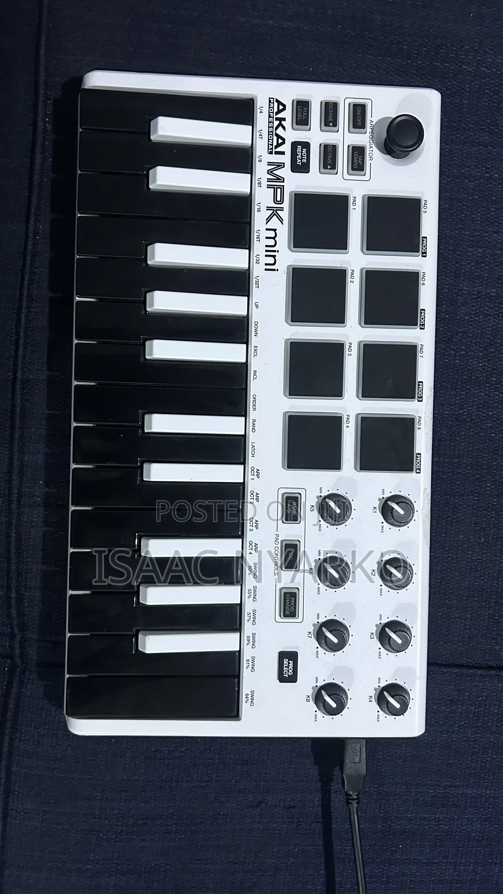 Akai MPK Mini MK3 Limited Edition White,