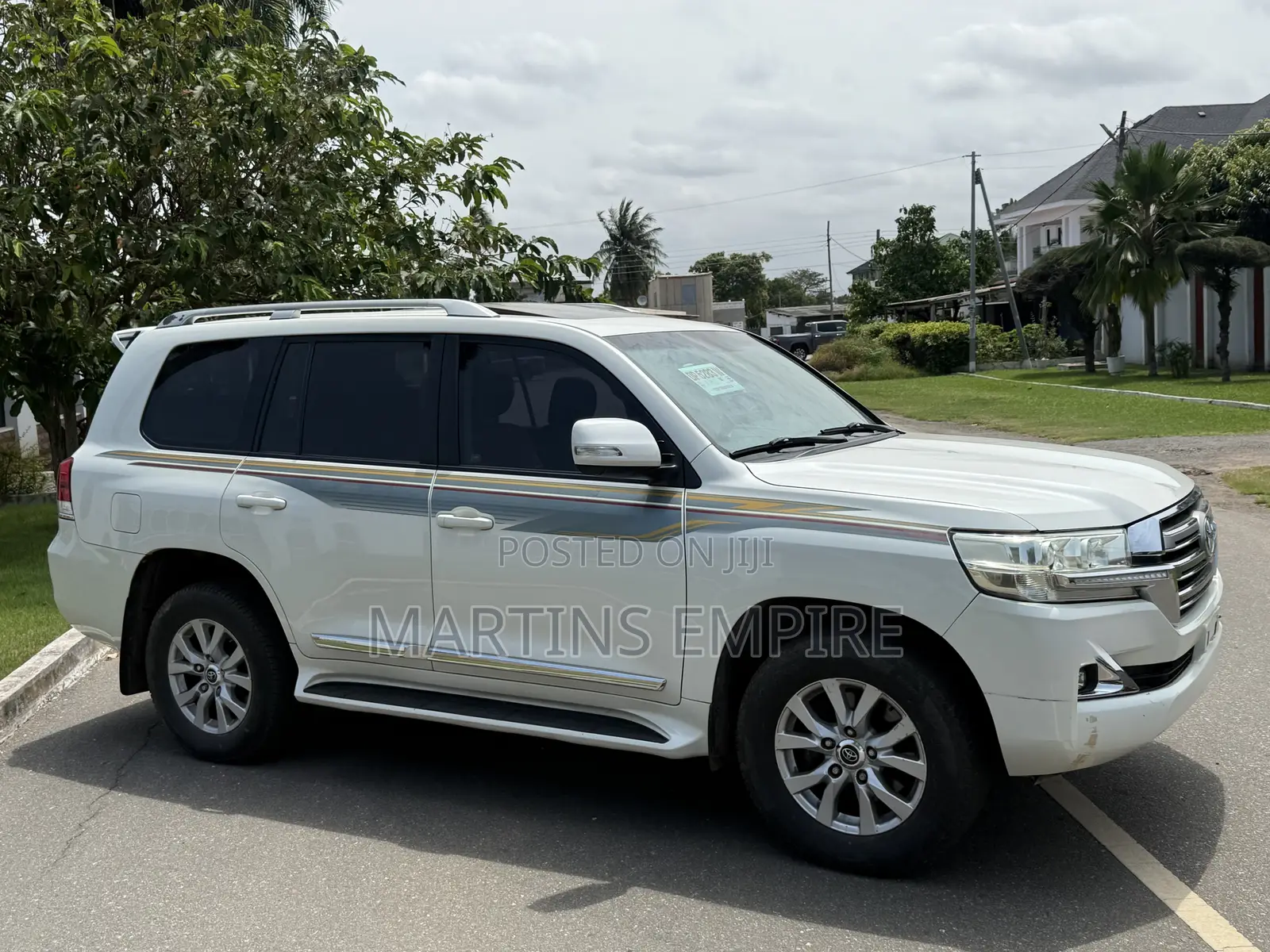 Toyota Land Cruiser 5.7 V8 VXR 2017 White
