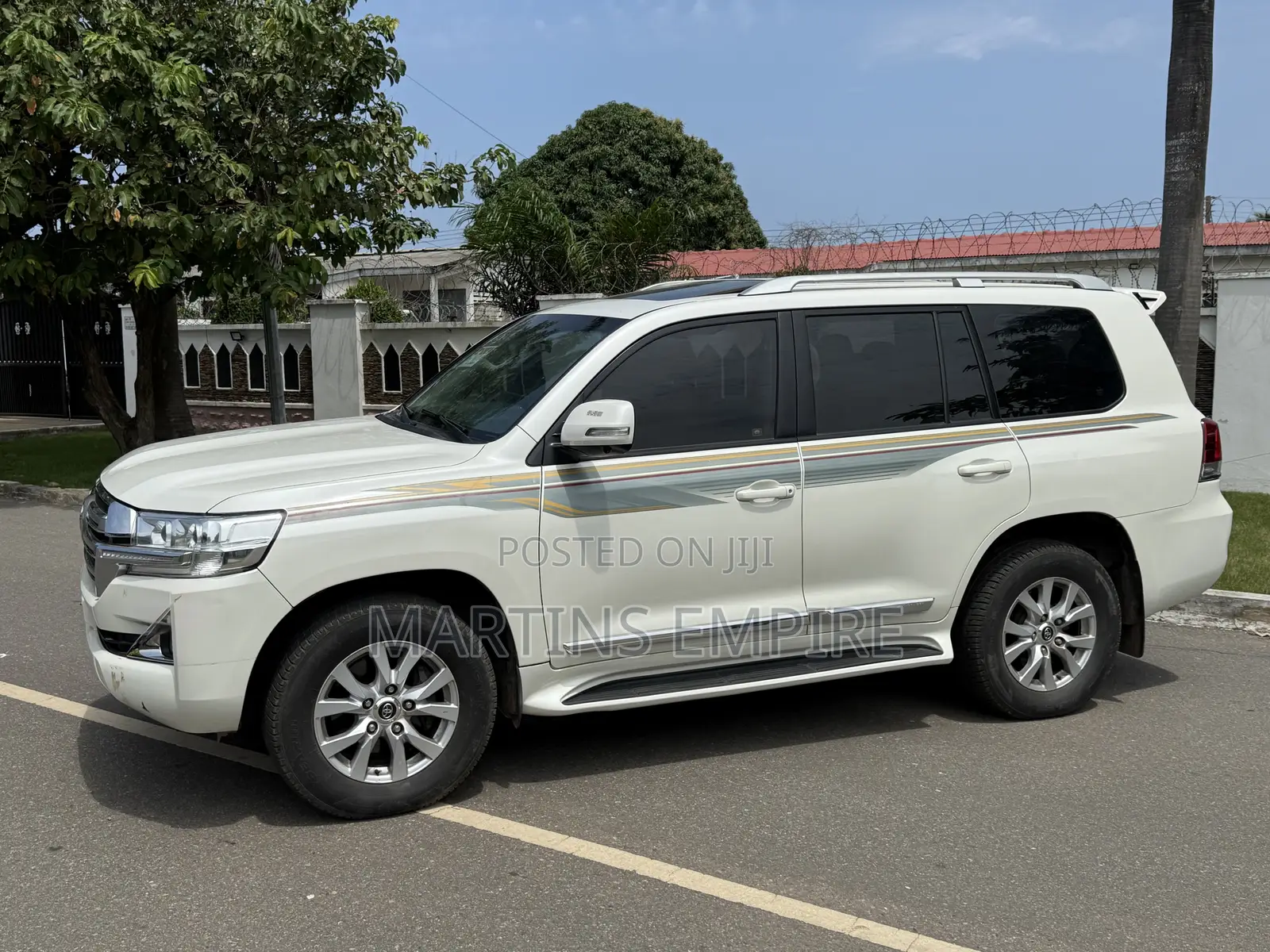 Toyota Land Cruiser 5.7 V8 VXR 2017 White
